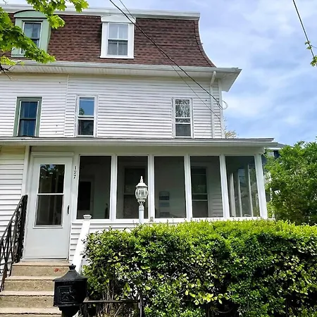 Charming Historic Vacation Home - Grace House
